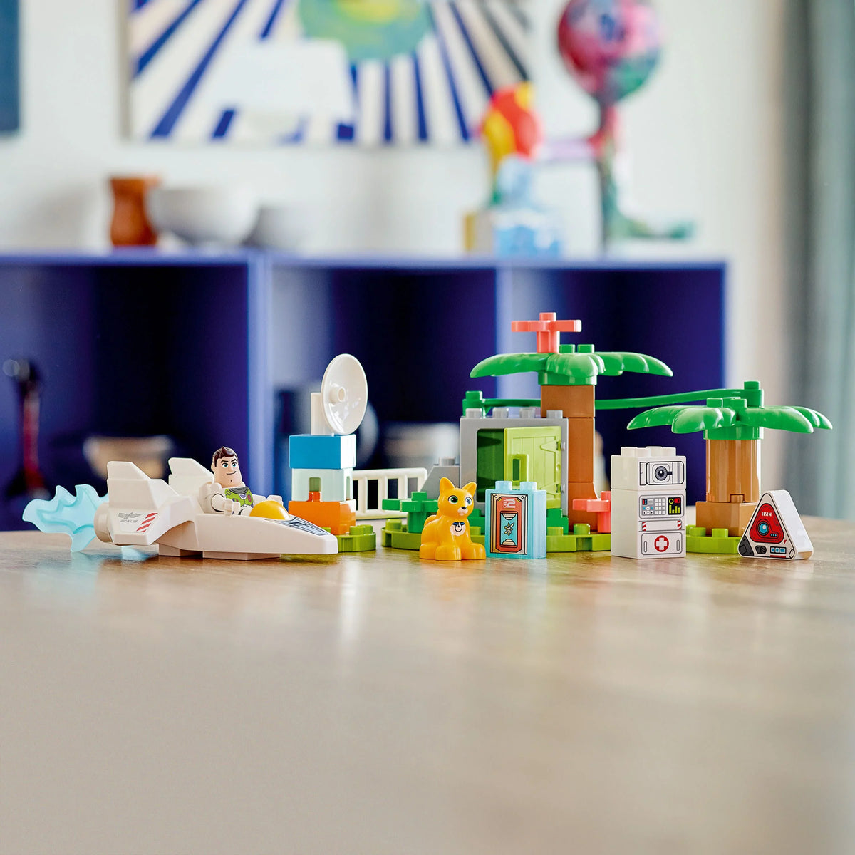 & LEGO Planetary 10962, Space & Toys Pixar and Girls Figure Old Toddlers, Buzz Plus Years 2 Spaceship Boys for Mission Lightyear’s Disney with DUPLO Robot