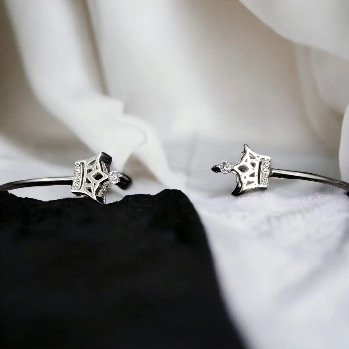 Best Silver Girls Gift With design Solid Handmade Bracelet Adjustable jewelry cuff for Ends Crown Open CZ Bracelet idea Kada