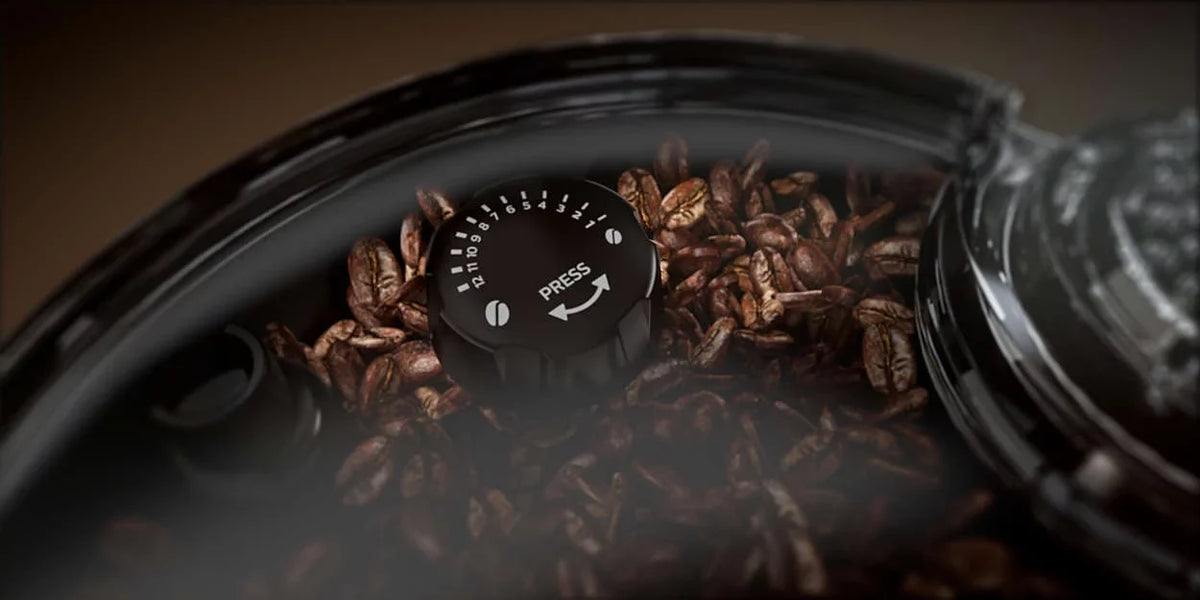 Metal Super Xelsis Front Titanium Machine, Espresso Saeco SM7684/04 Automatic