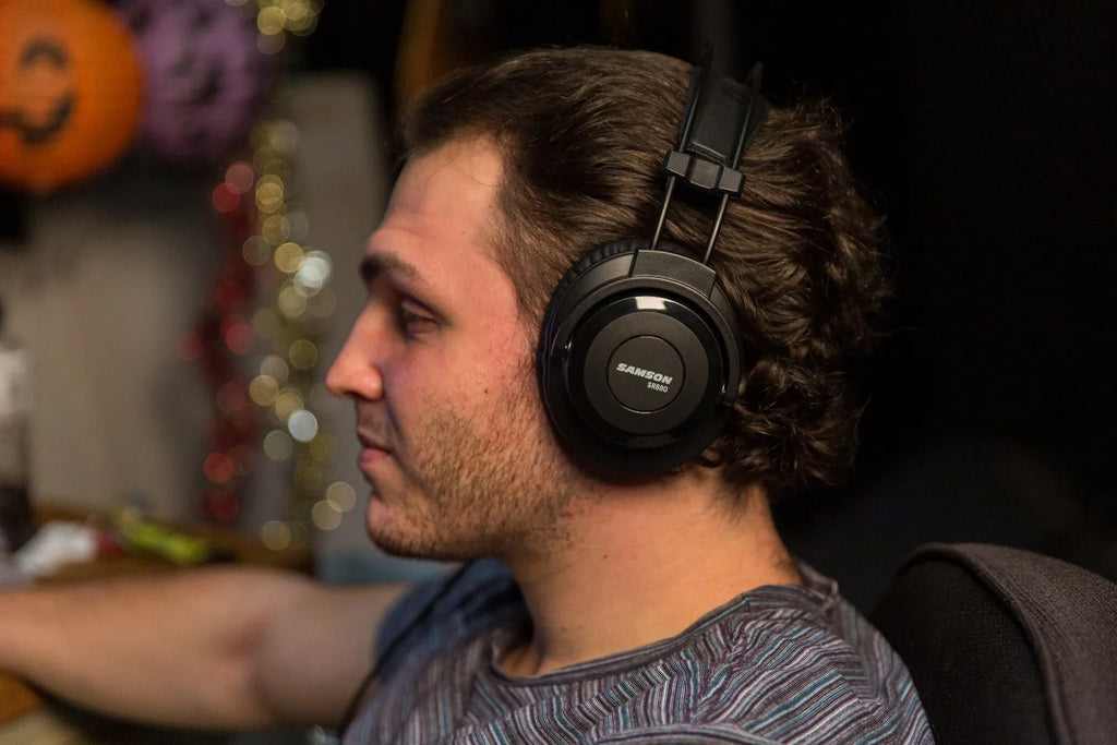 Headphones Samson SR880 Closed-Back Studio