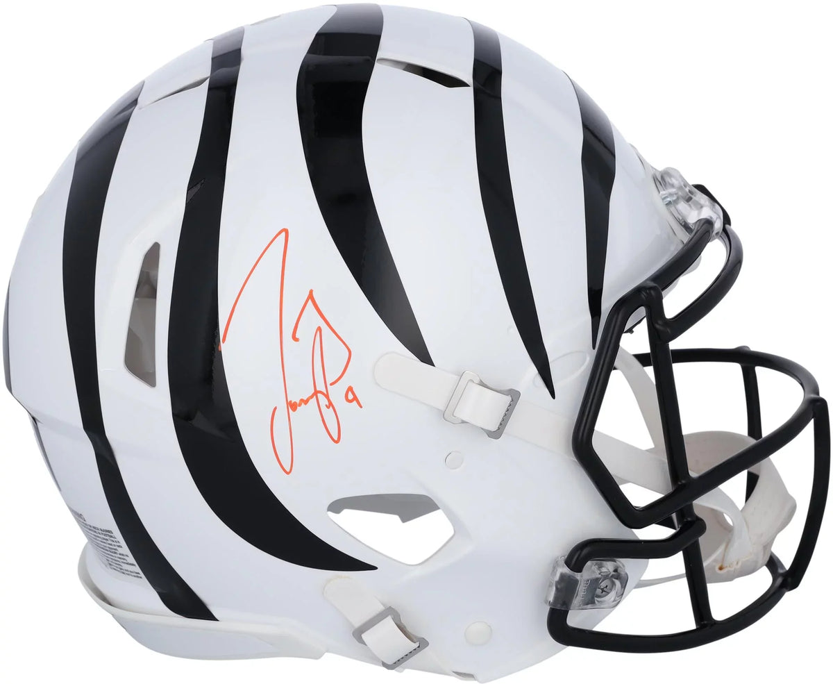 Joe Autographed Authentic Authentic Burrow Certified Cincinnati Speed Bengals Alternate Helmet Riddell - Fanatics 2022